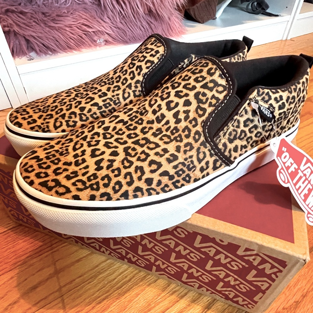 NIB Vans leopard Ascher platform women sz8 (6 girls) sold out size youth 6